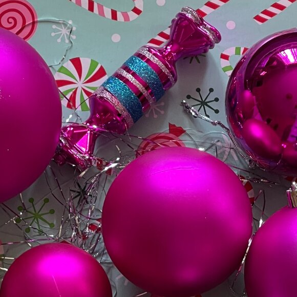 11 Memorable Large Pink Nostalgic Tree Ornaments-NEW - Picture 5 of 15